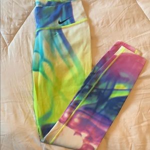 Nike dry fit leggings in tie dye size M